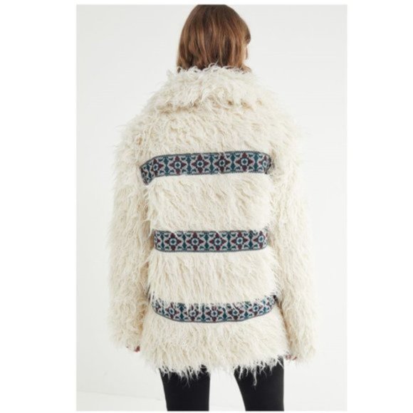 Urban Outfitters Rosa Faux Fur Coat - EUC - Picture 3 of 3